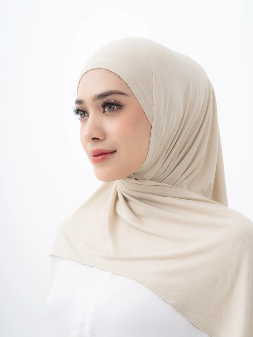 Pashmina beli omega — koleksi produksi Tiga Raga Konveksi Bandung