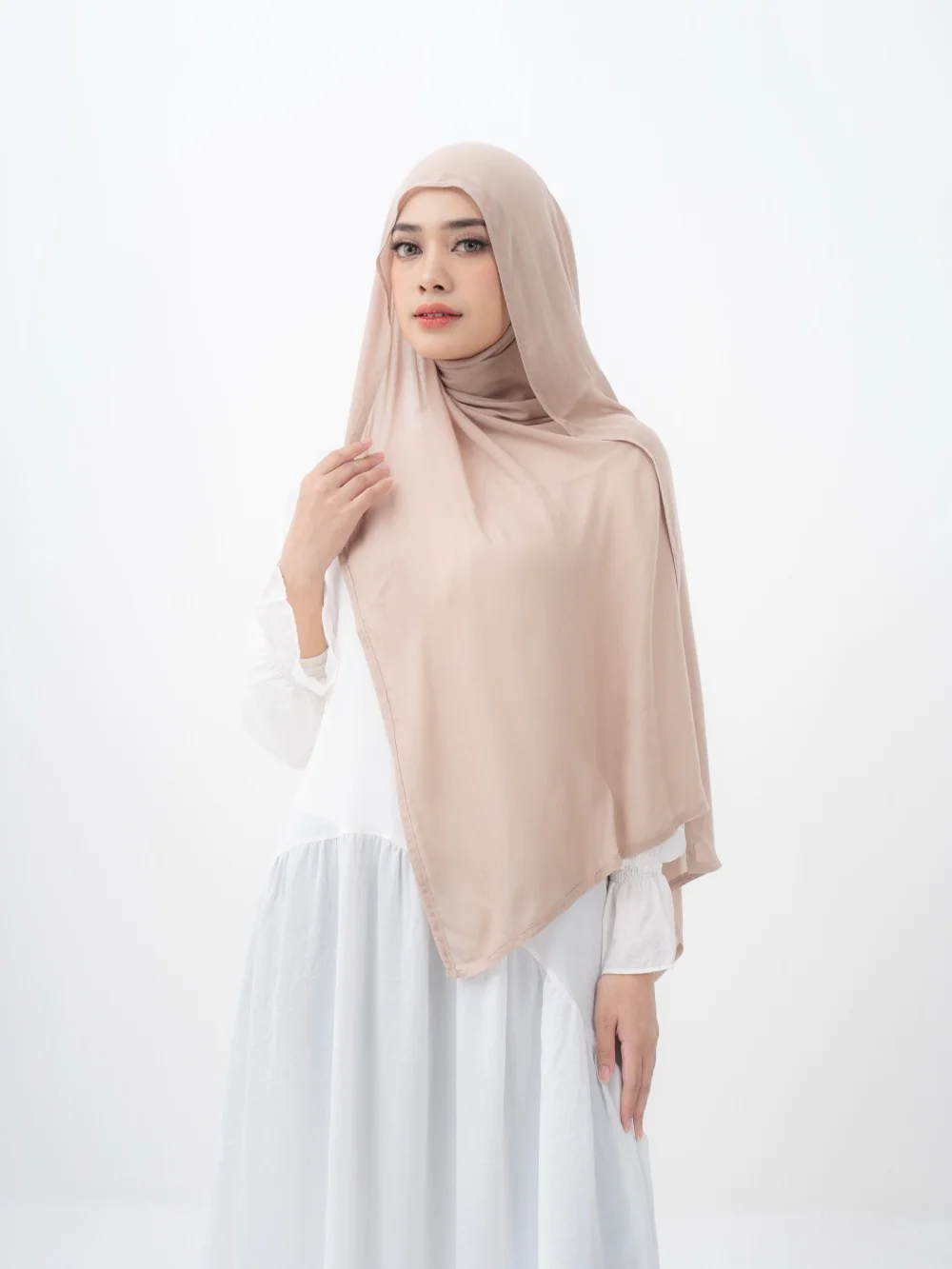 Koleksi hijab dan busana muslim produksi Tiga Raga Konveksi Bandung — foto 10